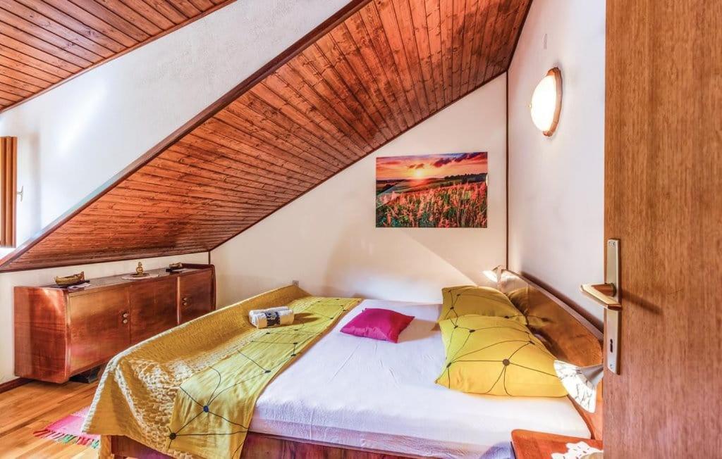 Holiday Home Perunika Zezevica エクステリア 写真