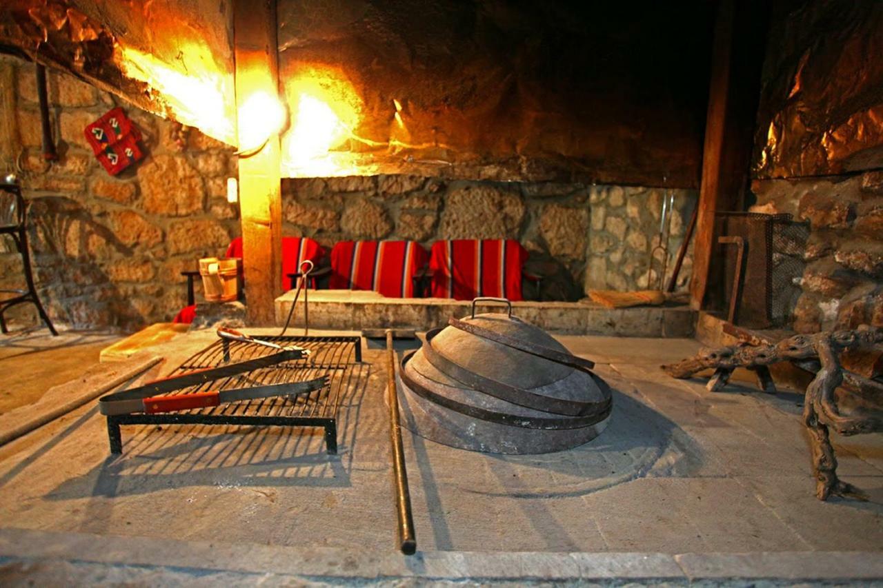 Holiday Home Perunika Zezevica エクステリア 写真